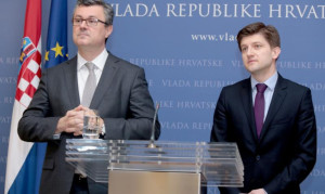 25.02.2016., Zagreb - Premijer Tihomir Oreskovic i ministar financija Zdravko Maric odrzali nakon sjednice Vlade konferenciju za medije o novom proracunu. Photo: Patrik Macek/PIXSELL
