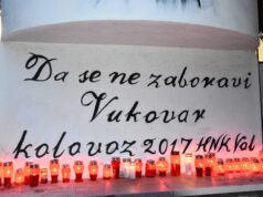 Dostojanstveno obilježen Dan sjećanja u Kaštelima: Svijeće, molitve i poruke budućim naraštajima